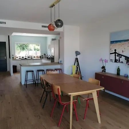 Maison De Famille A Bordeaux - Piscine Chauffee لو بوسْكا
